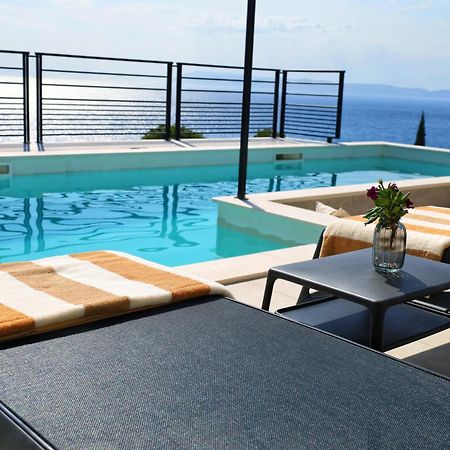 פודגורה Luxury Holiday Home Dioniz מראה חיצוני תמונה